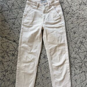 The Straight-Leg Crop in
Cream Sandstone-no signs of wear or stains